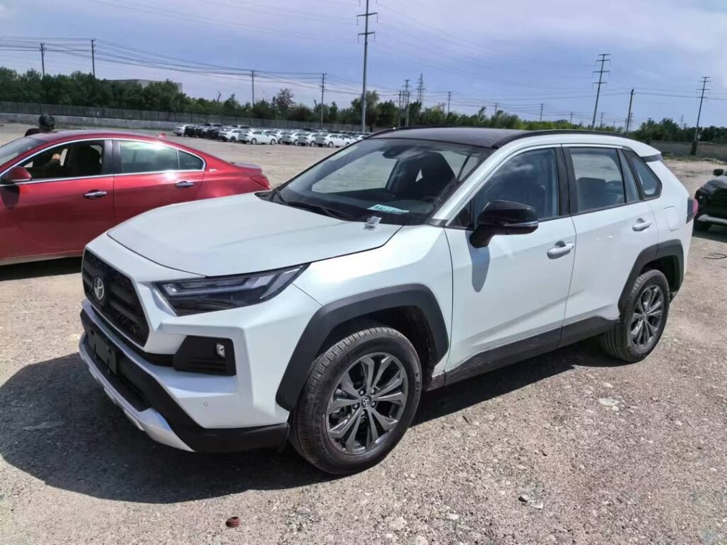 Toyota RAV4 2024