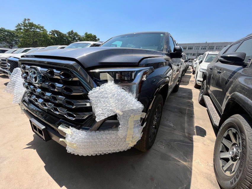 Toyota Tundra Platinum Edition 3.4L 4WD