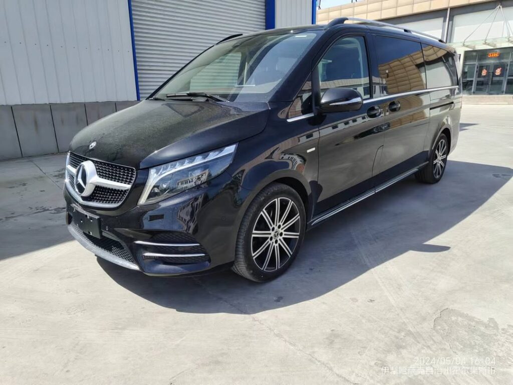 Mercedes-Benz V260L