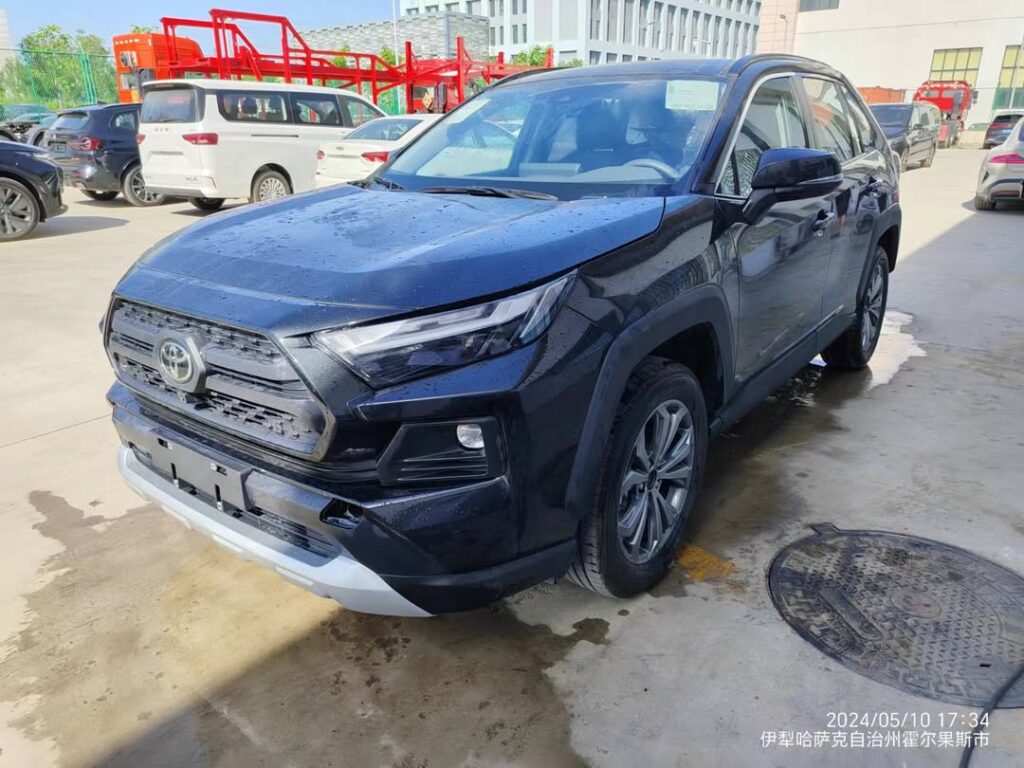 Toyota RAV4 AWD 2.0 Adventure Plus