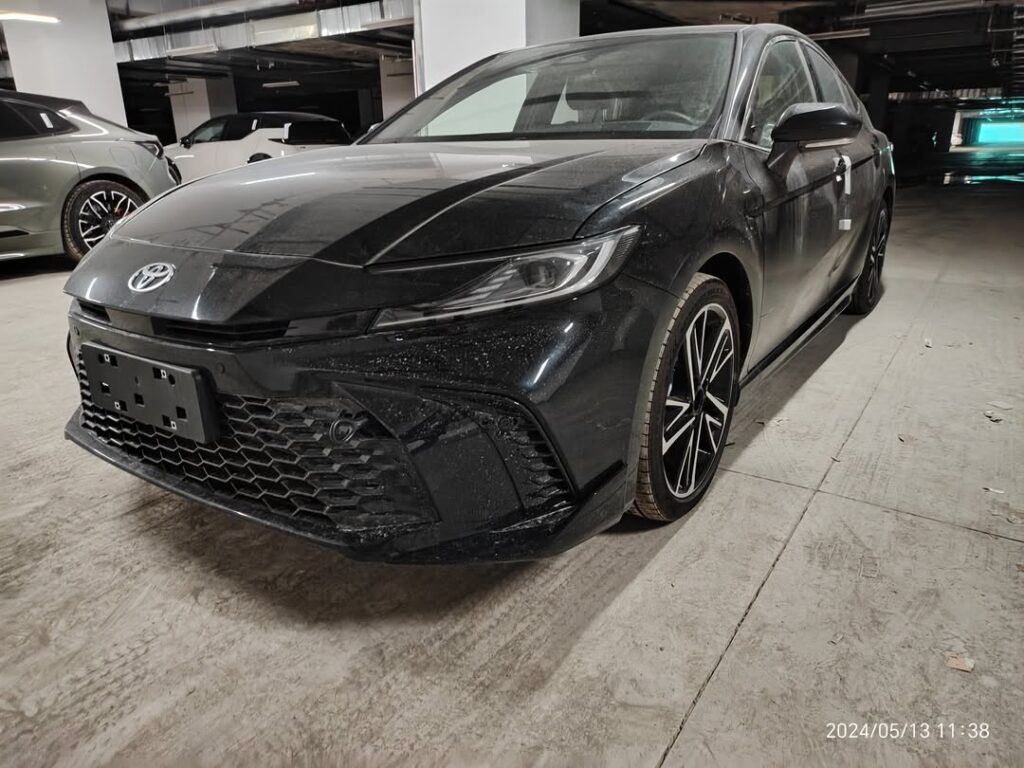 Toyota Camry 2.0 Sport