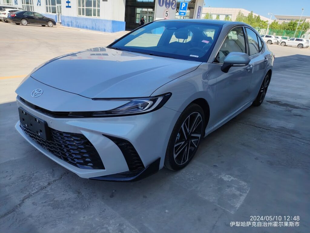 Toyota Camry 2.0 Sport