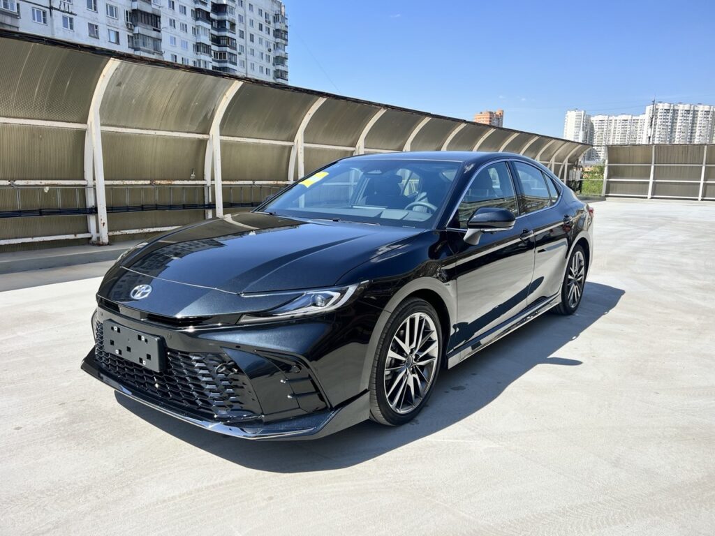 Toyota Camry Hybrid 2.0HXS Sport Plus Edition 2026