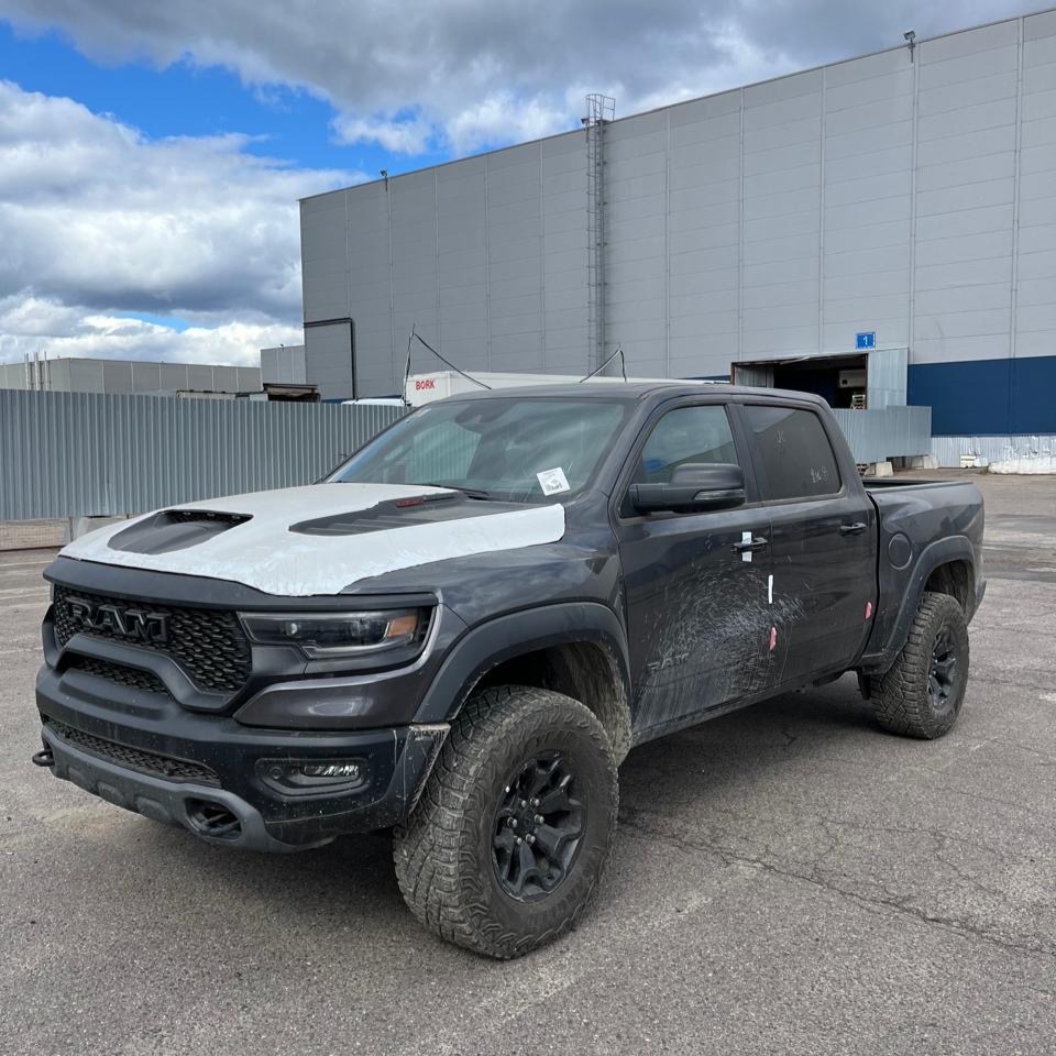RAM 1500 TRX 6.2L 712 HP